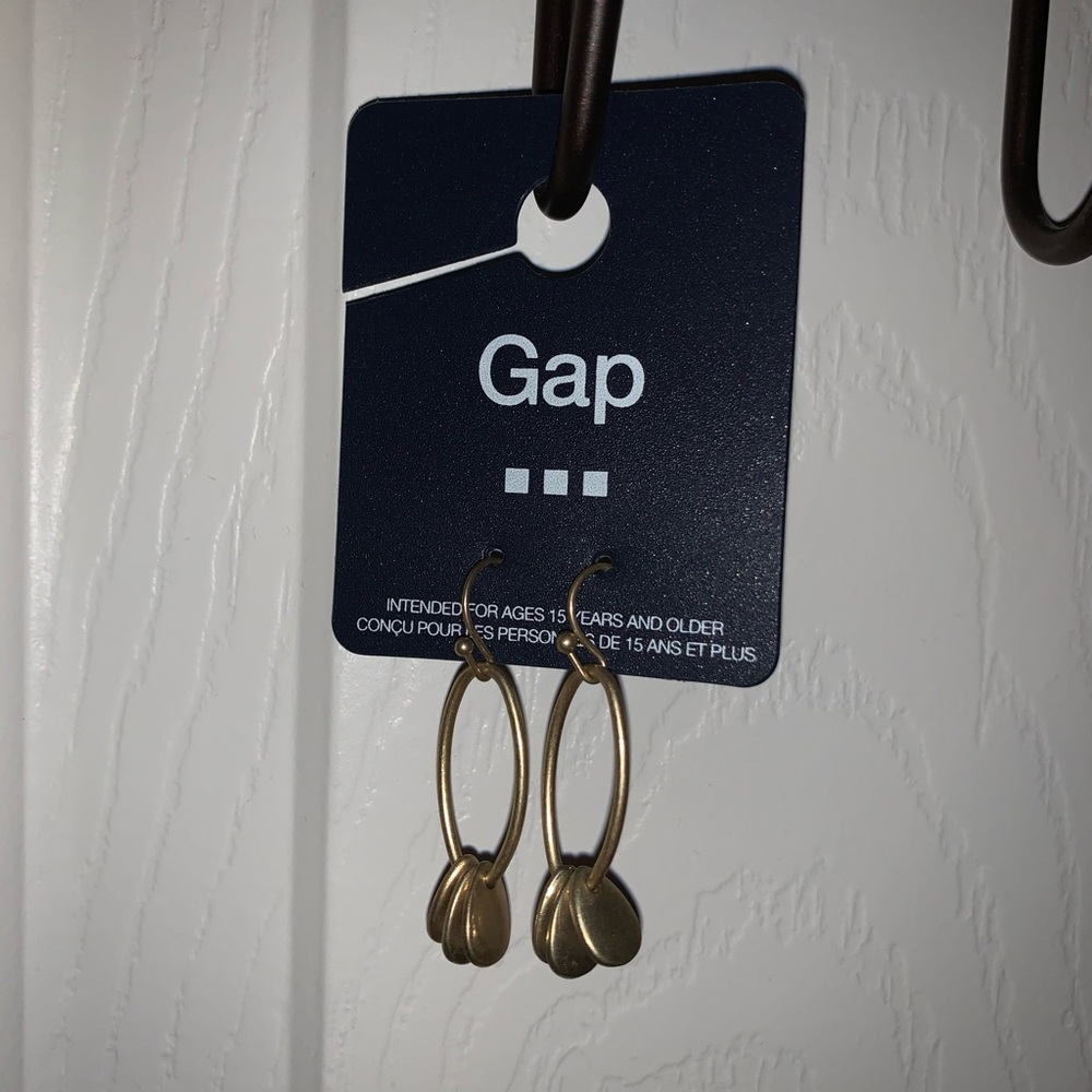 Gold dangle earrings